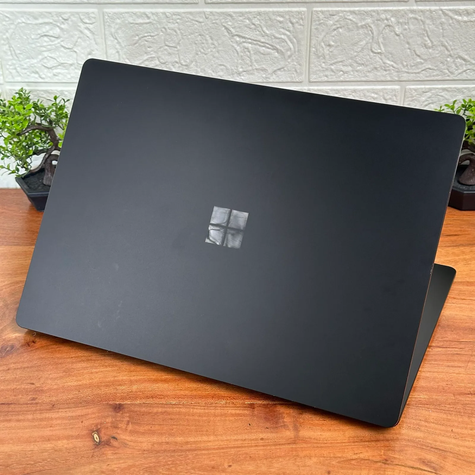 Microsoft Laptop 5