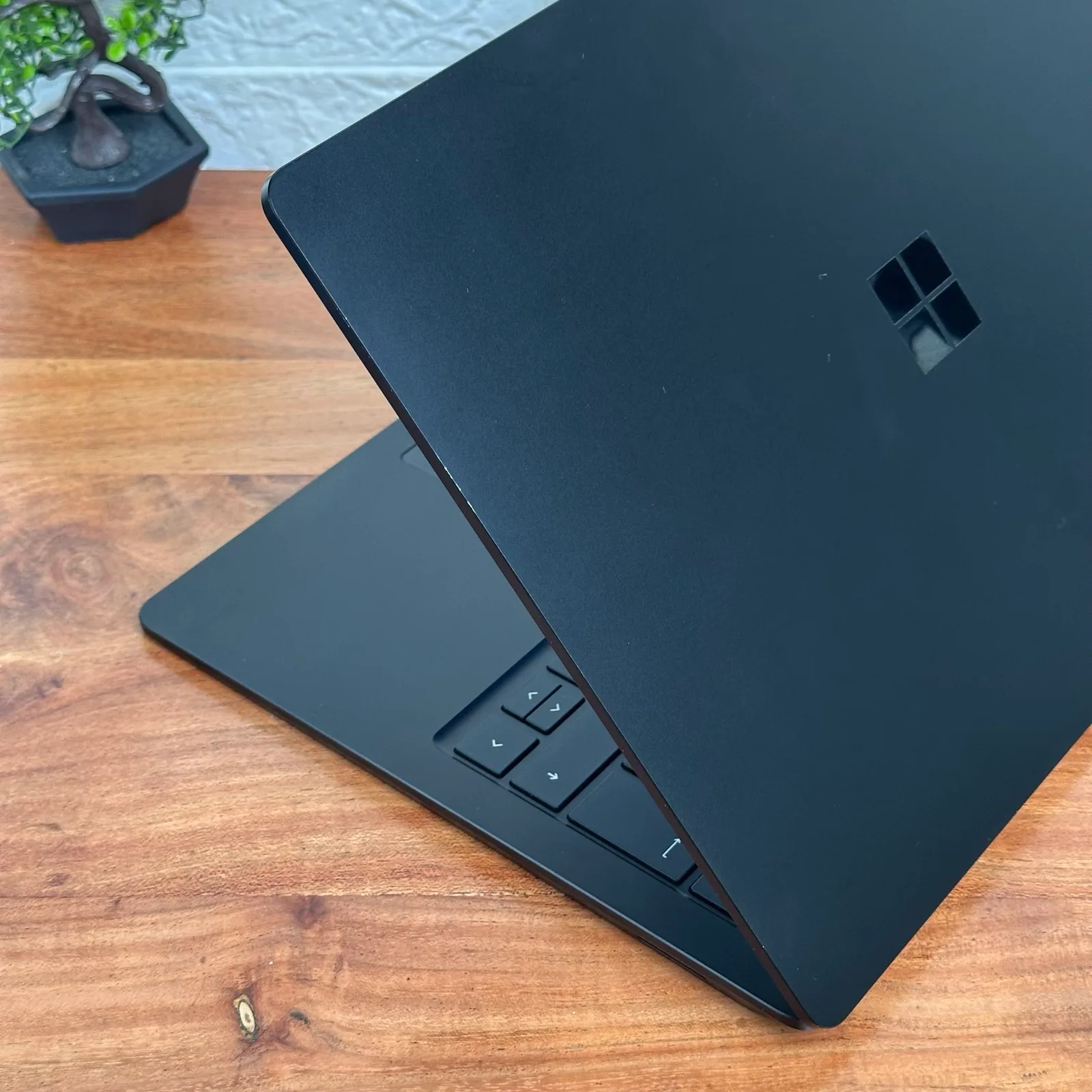 Microsoft Laptop 5